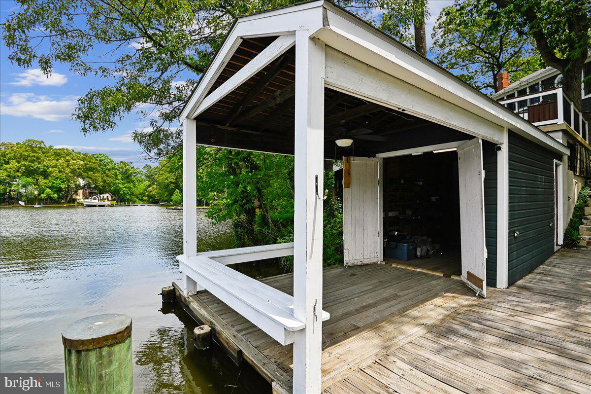 300 Magothy Bridge Road Pasadena, MD 21122 - Photo 11 of 117 Boathouse