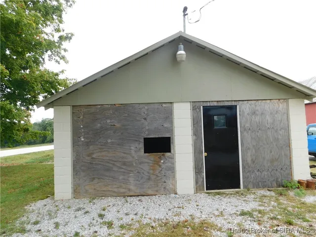 $219,900 | 3634 Highway 60, Salem, IN 47167