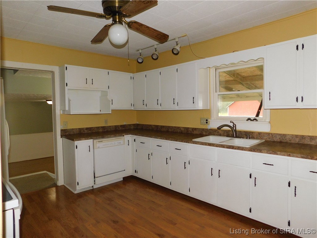 3634 Highway 60 Salem, IN 47167 - Photo 10 of 20