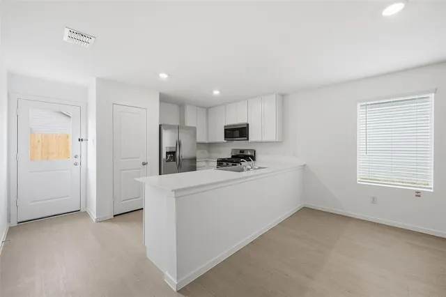 $1,700 | 3928 Pontchartrain Parkway, Sherman, TX 75090