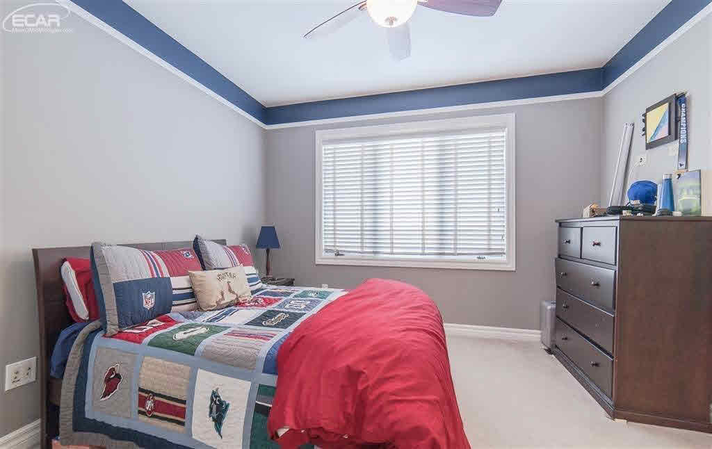 1130 Kings Carriage Road Grand Blanc, MI 48439 - Photo 55 of 92 21404224-54.JPG