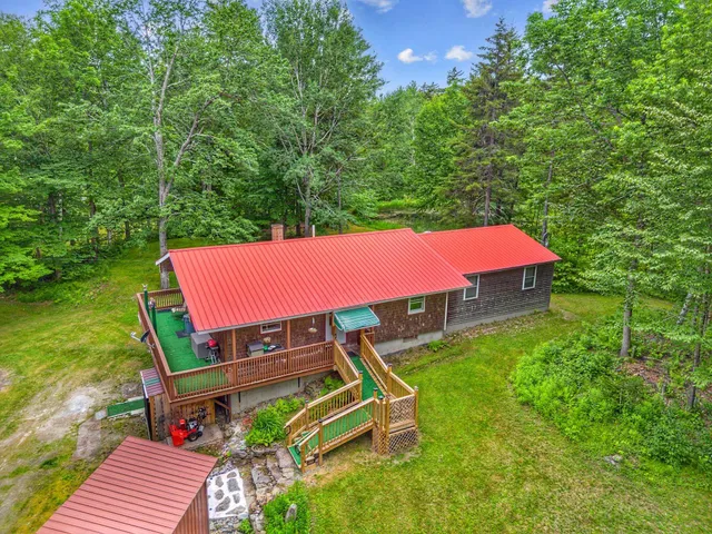 $425,000 | 87 Old Chandlers Mills Road, Claremont, NH 03743