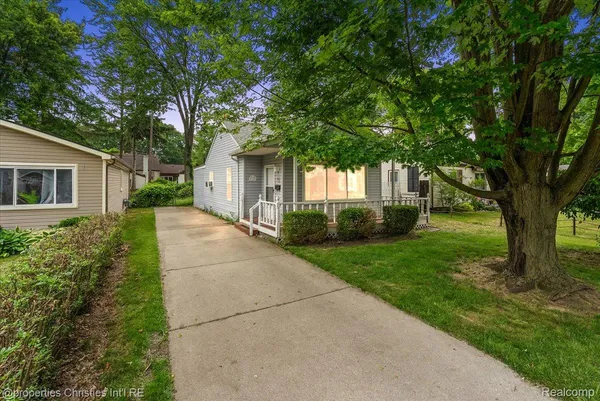 $159,000 | 27428 Townley Avenue, Madison Heights, MI 48071