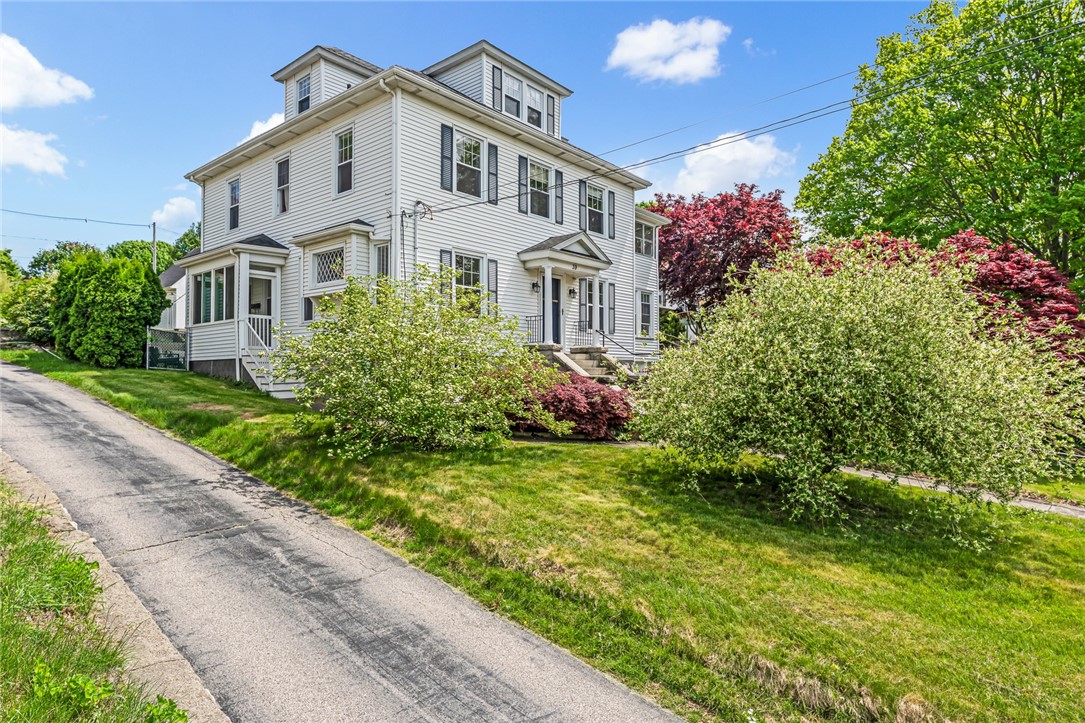 39 Summer Street Westerly, RI 02891 - Photo 32 of 45