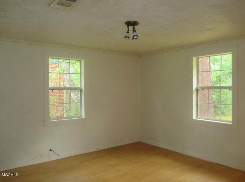 6813 Gregory Street Moss Point, MS 39563 - Photo 11 of 16 BEDROOM