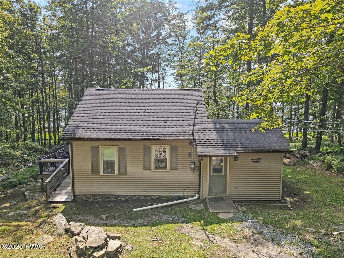 130 Ridgefield Point Road Greentown, PA 18426 - Photo 2 of 63 IMG_0473