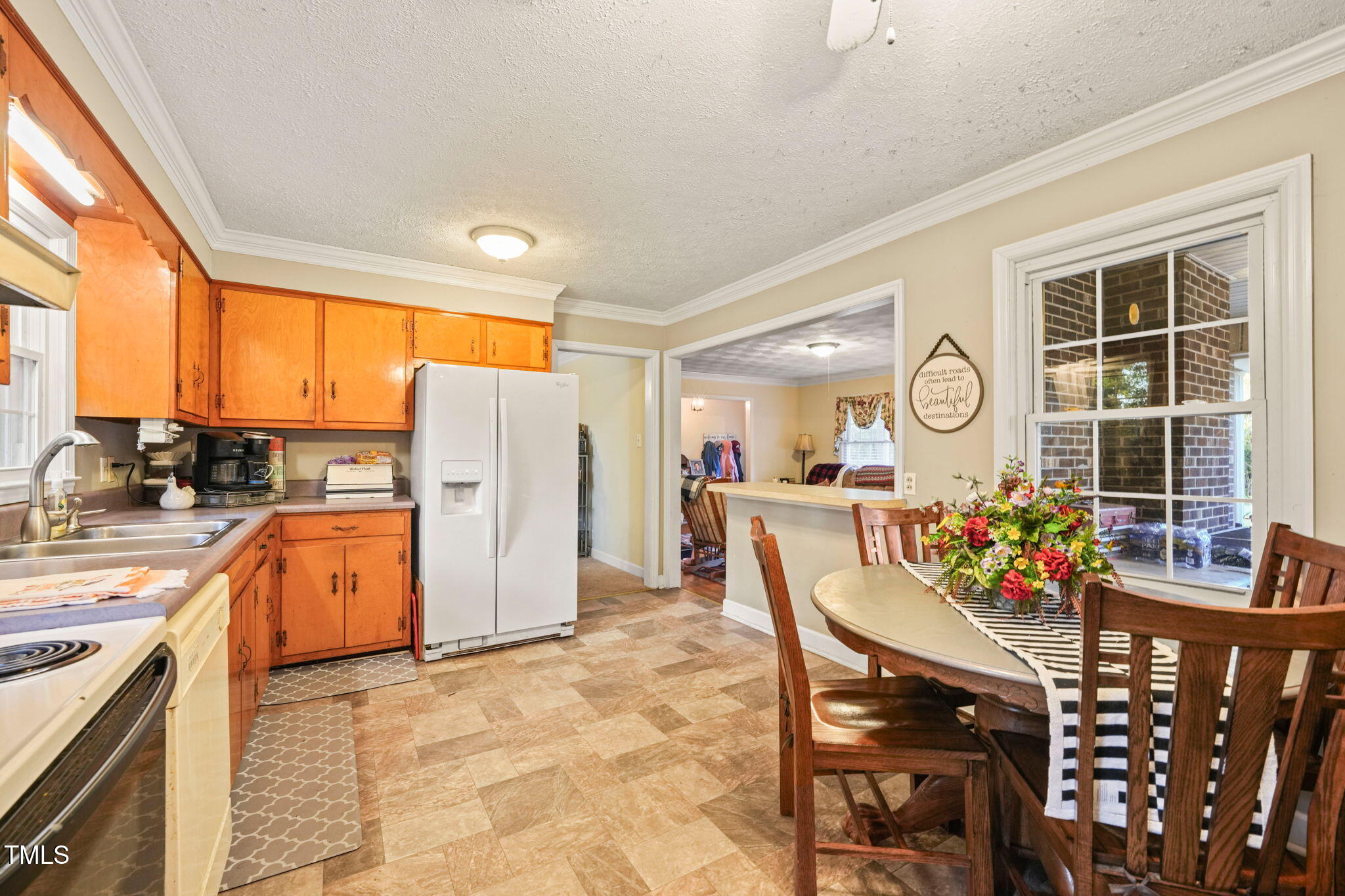 215 Buffalo Road Clarksville, VA 23927 - Photo 8 of 27 9-web-or-mls-DSC04795