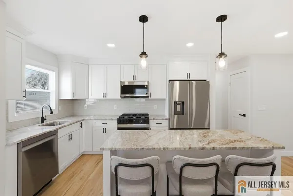 $699,000 | 397 Lake Avenue, Colonia, NJ 07067