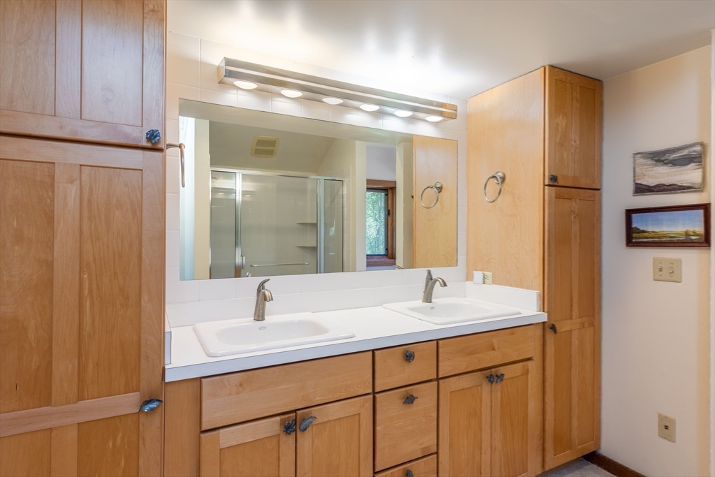 400 Middle Street Amherst, MA 01002 - Photo 29 of 42