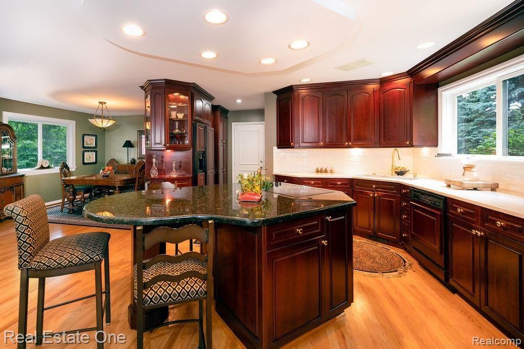 875 Leinster Road Rochester Hills, MI 48309 - Photo 14 of 29
