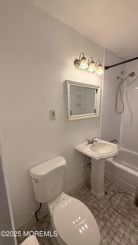 $1,850 | 76 Manchester Court, Unit H, Freehold, NJ 07728