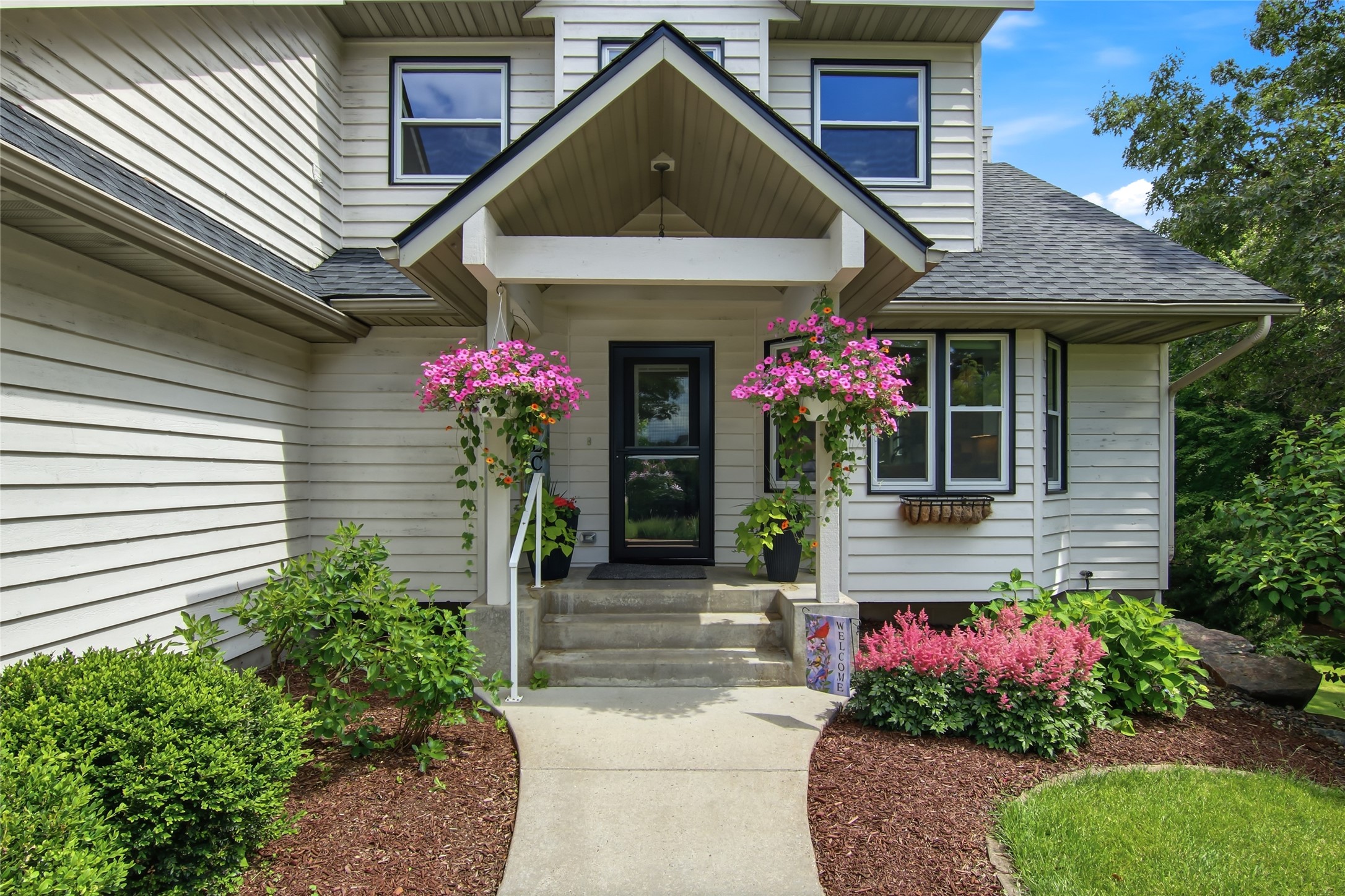 E4520 Woodfield Road Eau Claire, WI 54701 - Photo 4 of 51
