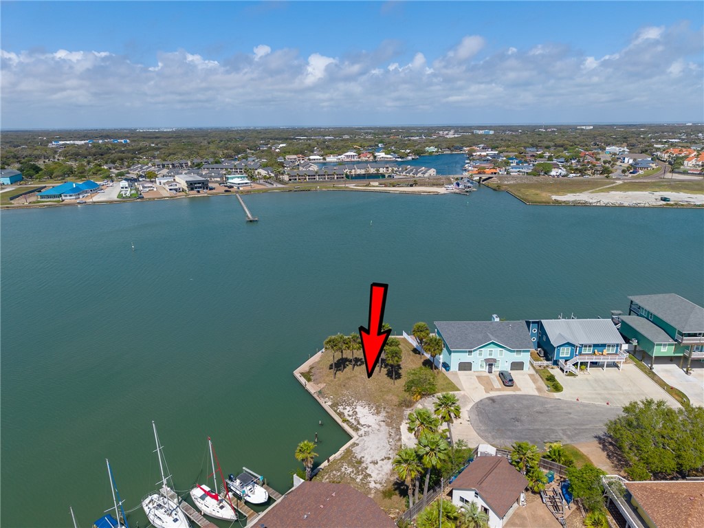 37 Riviera Drive Rockport, TX 78382 - Photo 14 of 16 a view of a city