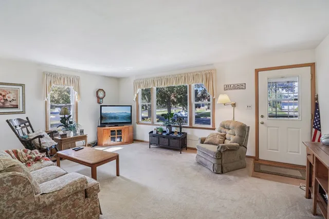 $289,900 | 1905 North Linden Avenue, Waukegan, IL 60087