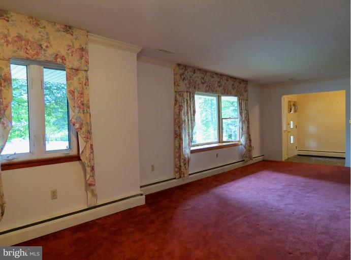 4073 Boteler Road Mount Airy, MD 21771 - Photo 14 of 27 Living%20Room%20Opens%20to%20Foyer