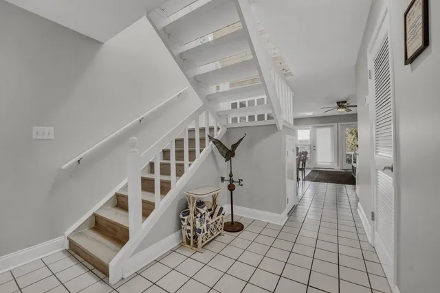 a view of entryway with a front door