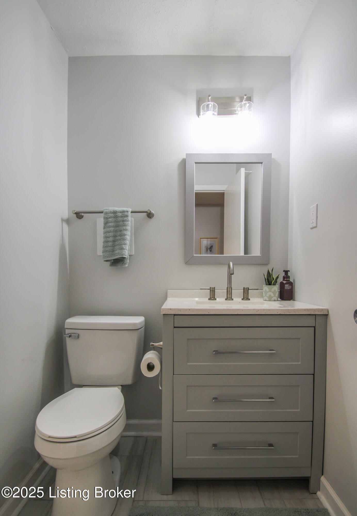 2300 Dundee Road, Unit 2 Louisville, KY 40205 - Photo 25 of 35 IMG_3691