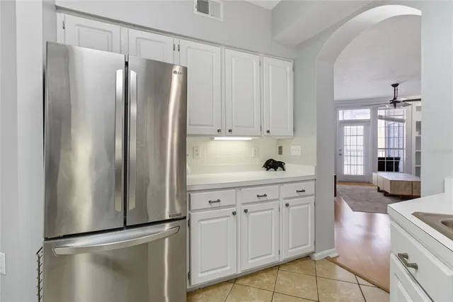 $299,900 | 2212 Bay Club Circle, Unit 2212, Tampa, FL 33607