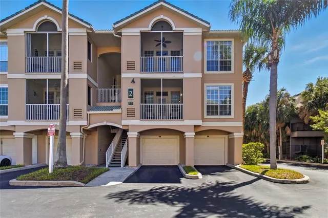 $299,900 | 2212 Bay Club Circle, Unit 2212, Tampa, FL 33607