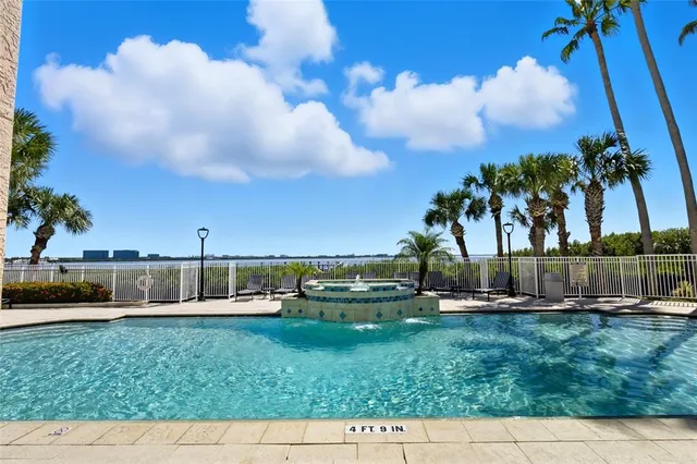 $299,900 | 2212 Bay Club Circle, Unit 2212, Tampa, FL 33607