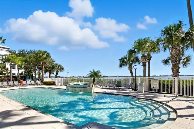 $299,900 | 2212 Bay Club Circle, Unit 2212, Tampa, FL 33607