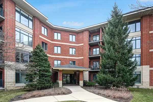 $282,000 | 855 East 22nd Street, Unit 318, Lombard, IL 60148