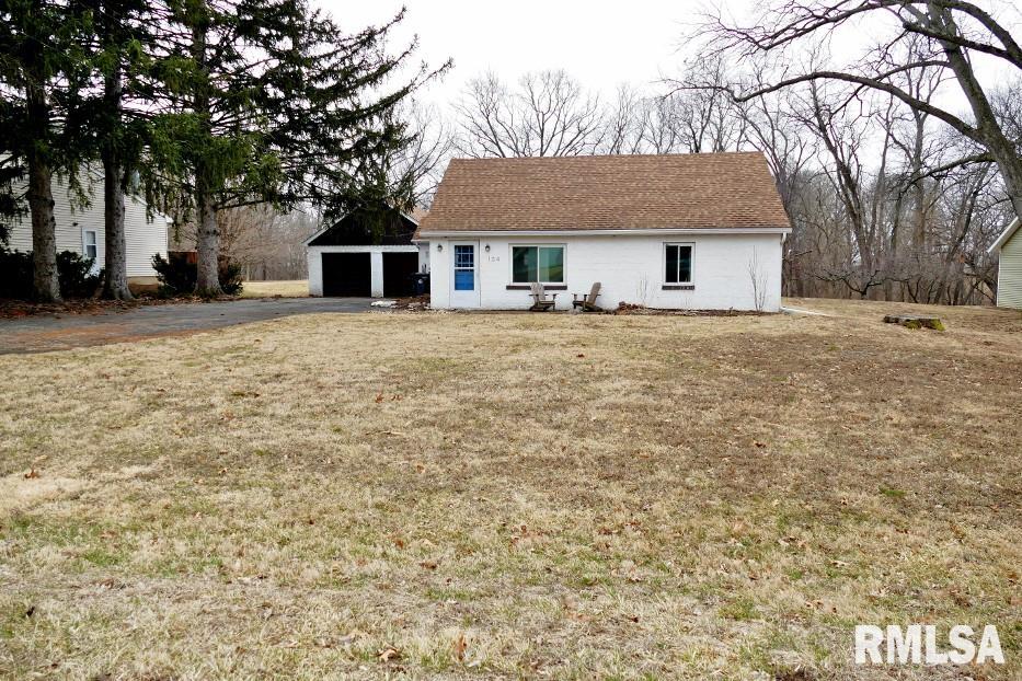 104 Thrush Avenue Pekin, IL 61554 - Photo 1 of 33