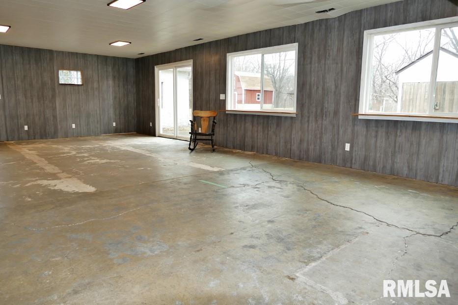 104 Thrush Avenue Pekin, IL 61554 - Photo 14 of 33