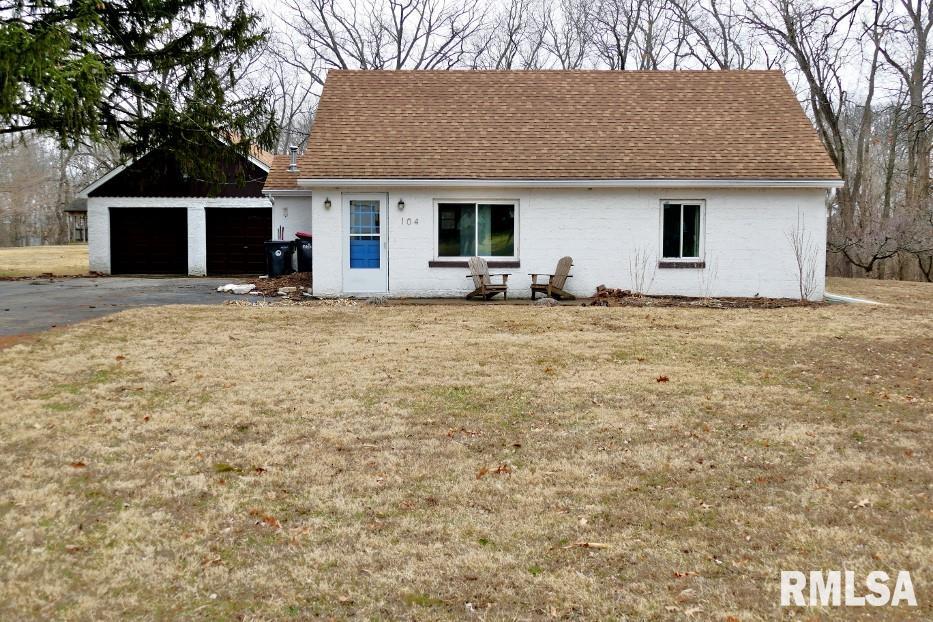 104 Thrush Avenue Pekin, IL 61554 - Photo 2 of 33