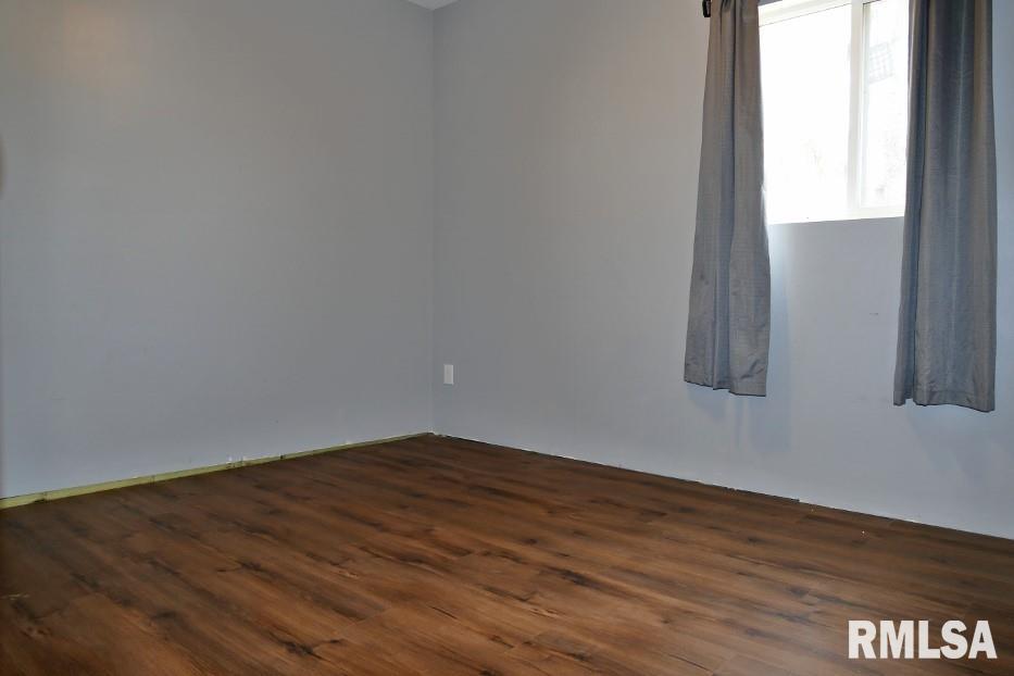 104 Thrush Avenue Pekin, IL 61554 - Photo 22 of 33