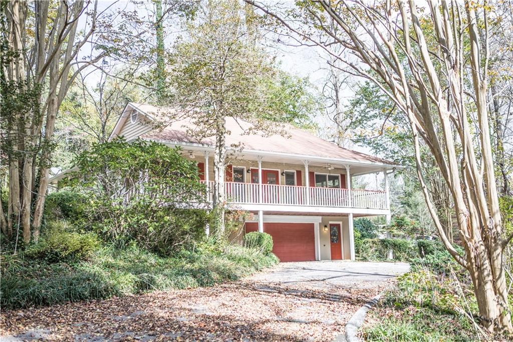 393 Spring Street Saluda, NC 28773 - Photo 3 of 22