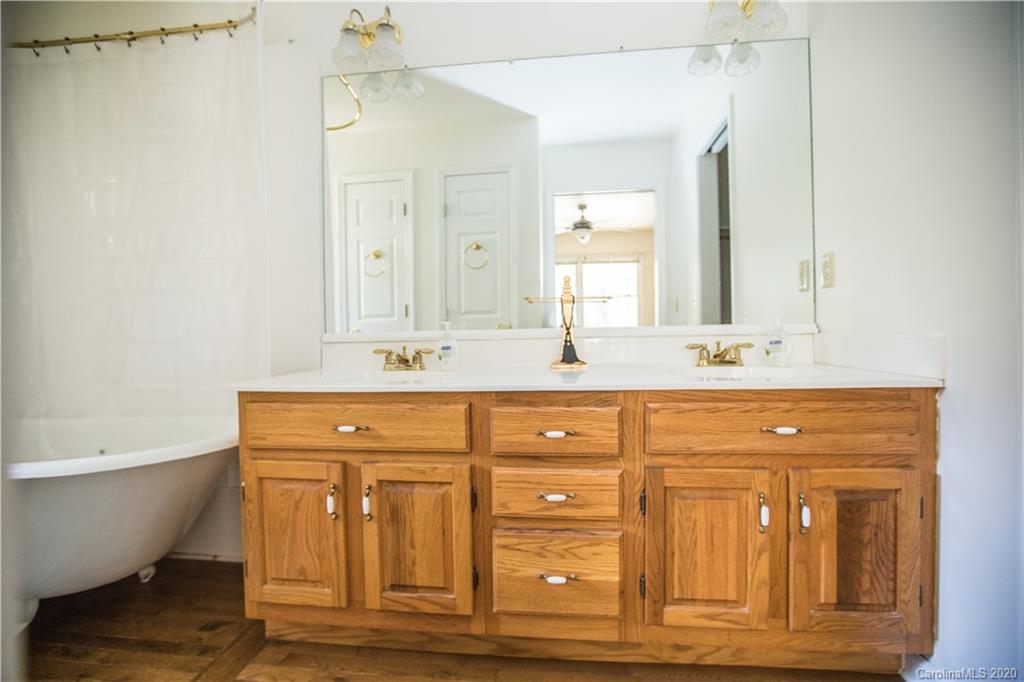 393 Spring Street Saluda, NC 28773 - Photo 9 of 22