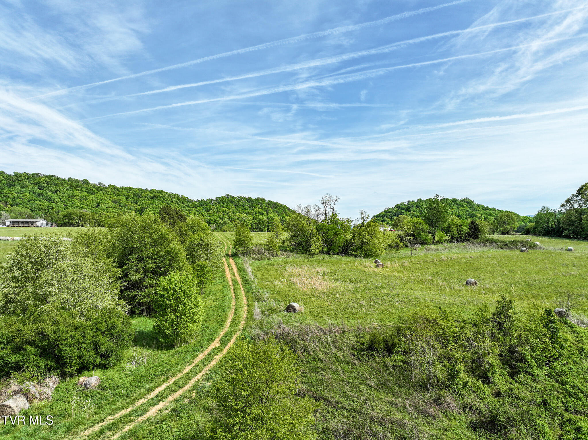 6-7 Rheatown Road, Unit 6 7 Chuckey, TN 37641 - Photo 4 of 22 DJI_20260421144630_0797_D