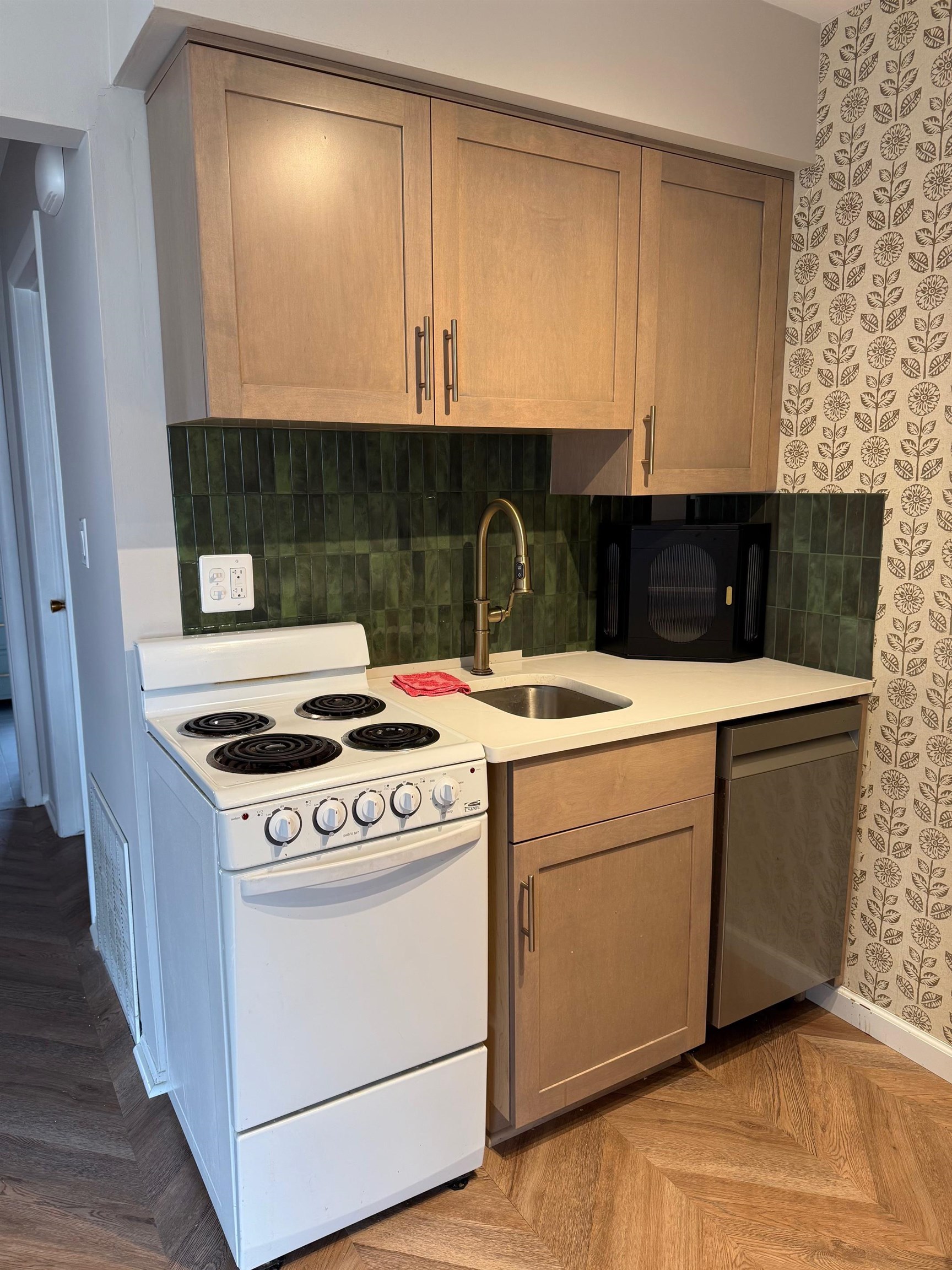 20355 15 Mile Road Clinton Township, MI 48035 - Photo 9 of 18