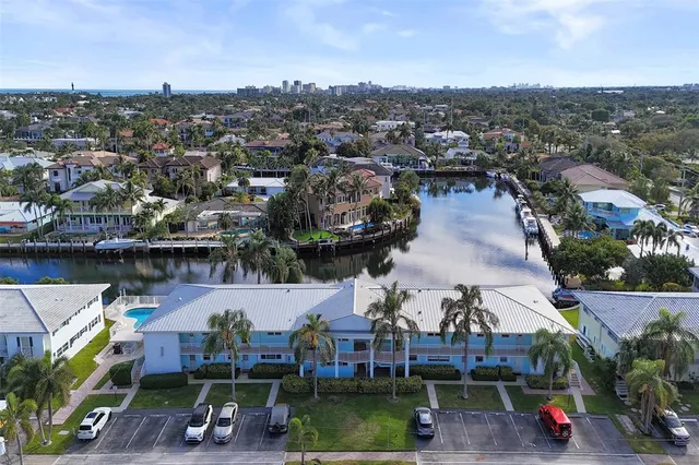 $475,000 | 2330 Northeast 36th Street, Unit 9, Lighthouse Point, FL 33064