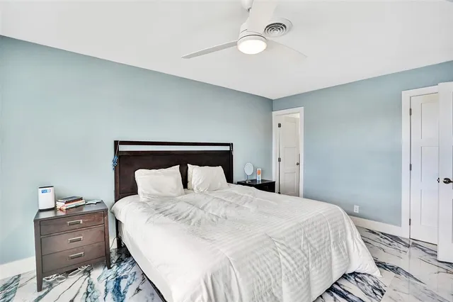 $399,900 | 2330 Northeast 36th Street, Unit 9, Lighthouse Point, FL 33064