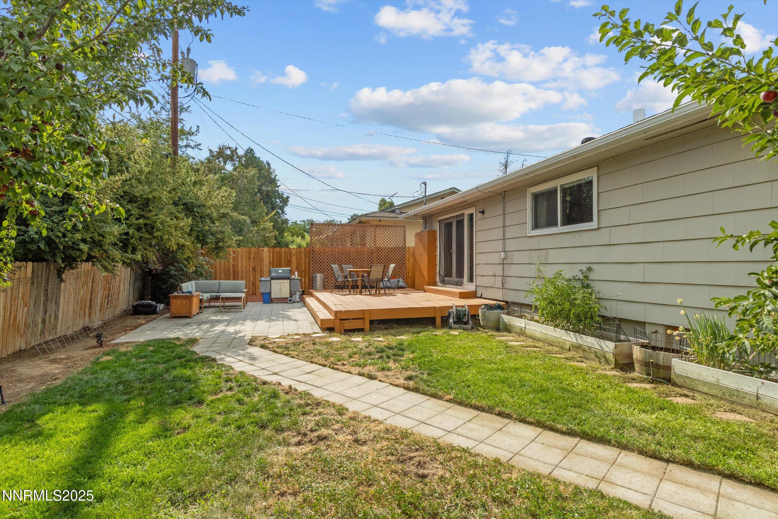 3050 Accacia Way Reno, NV 89503 - Photo 24 of 38 31-IMG_7610