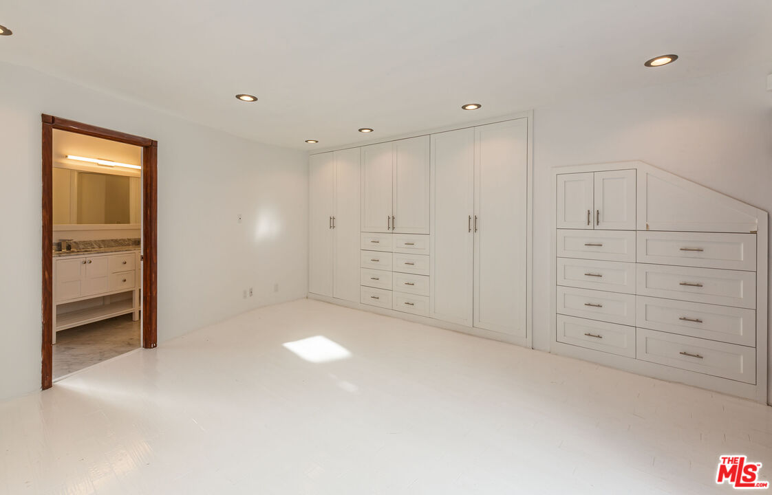 6508 Dume Drive Malibu, CA 90265 - Photo 30 of 39