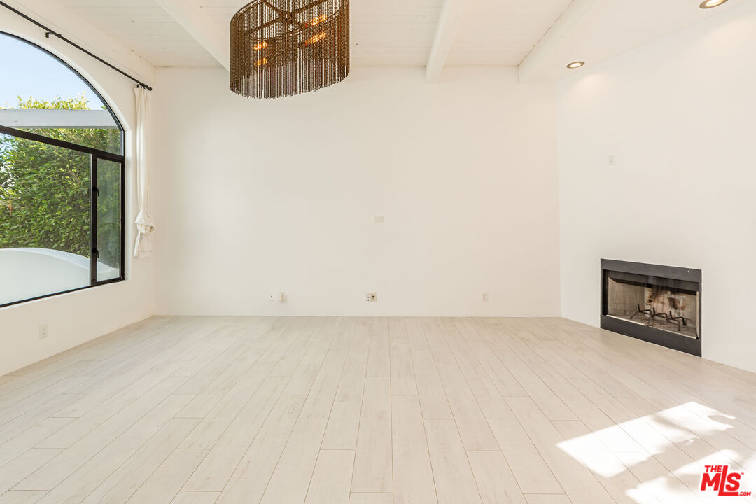 6508 Dume Drive Malibu, CA 90265 - Photo 6 of 39