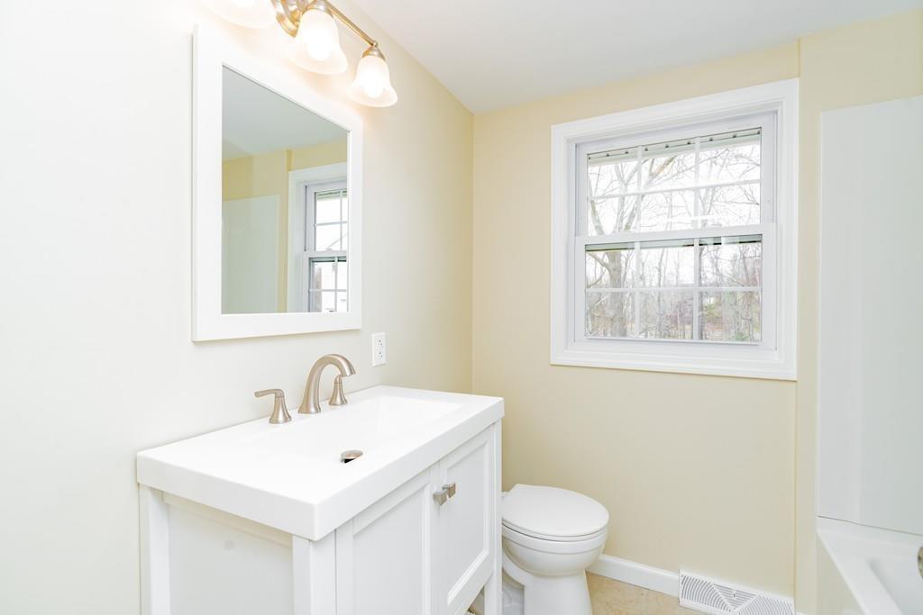 80 Munger Road Chicopee, MA 01020 - Photo 16 of 36 Gallery Image 16