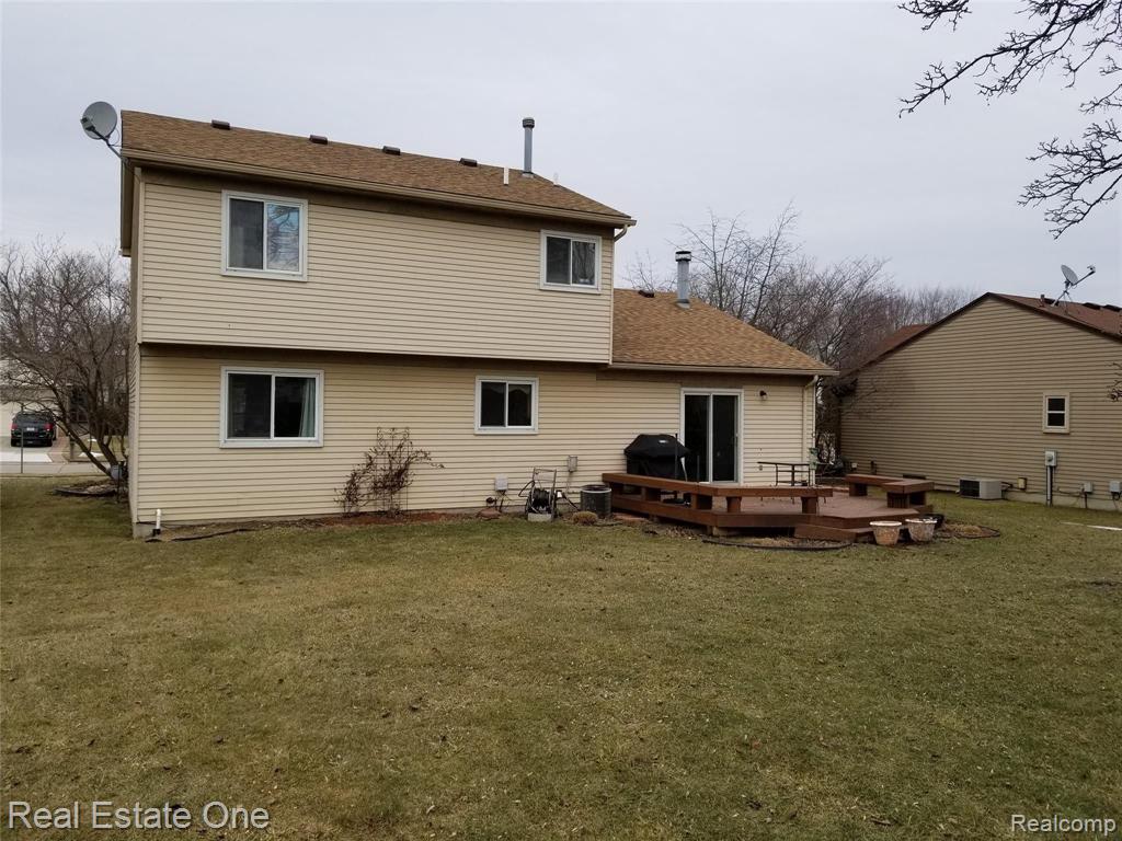 41507 Simcoe Drive Canton, MI 48188 - Photo 33 of 34