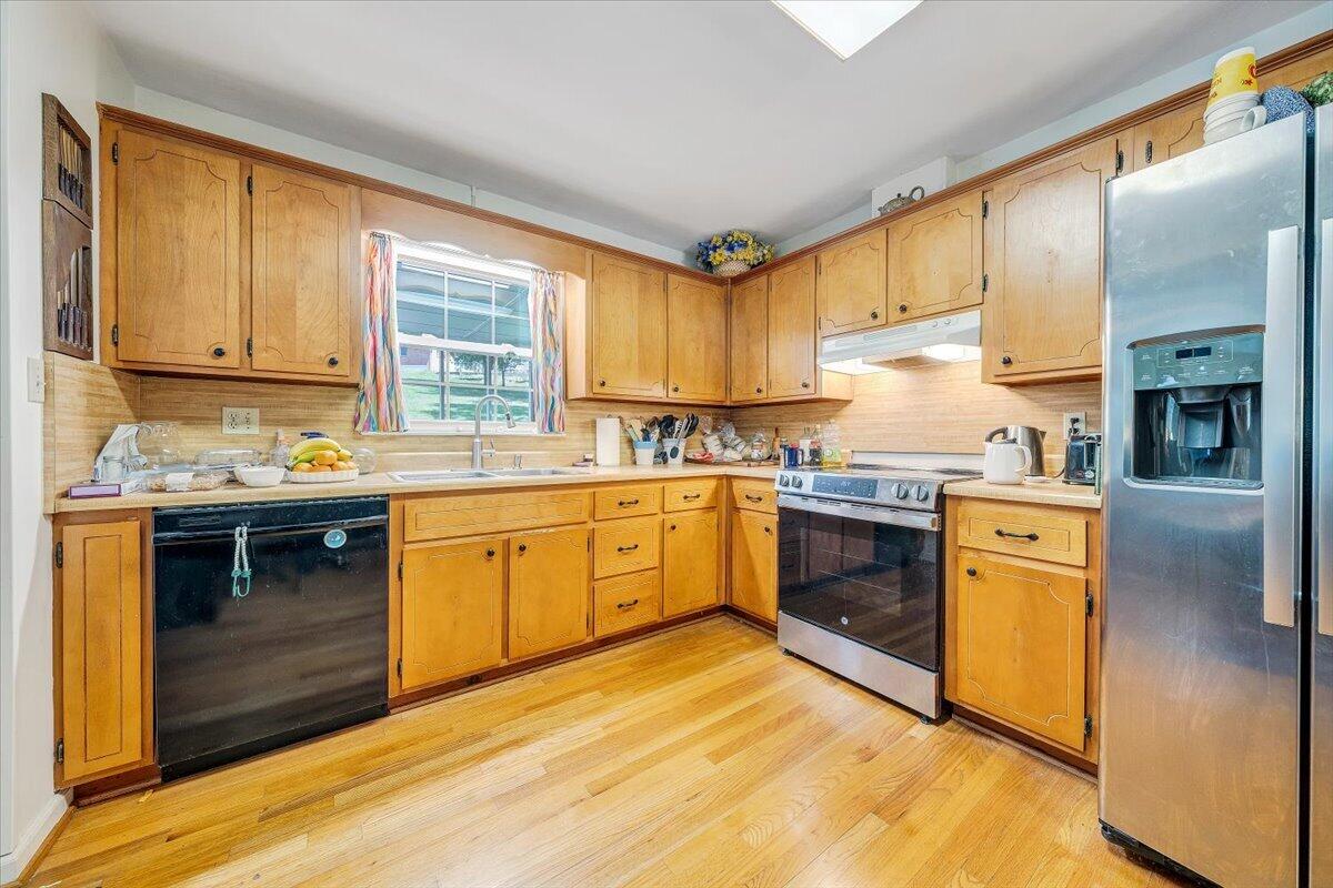 6737 Stonington Road Roanoke, VA 24019 - Photo 10 of 45 11-MIB03234