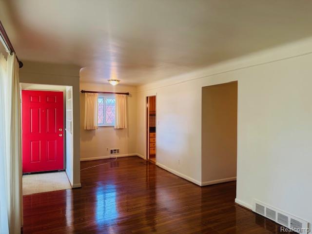 3945 Harding Street Dearborn Heights, MI 48125 - Photo 7 of 15