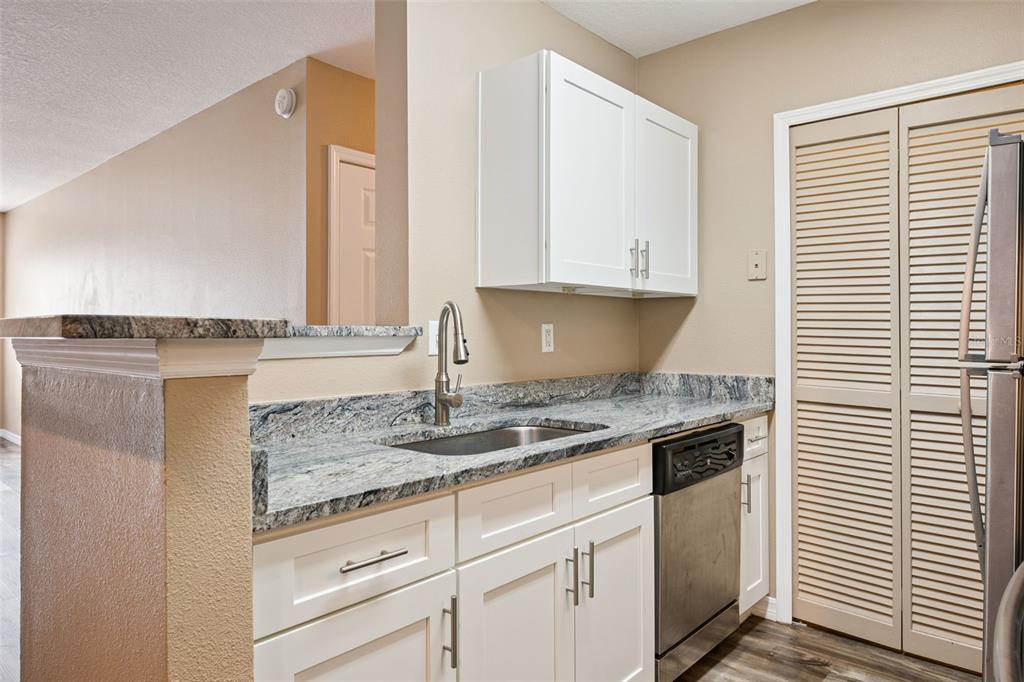 4336 South Kirkman Road, Unit 705 Orlando, FL 32811 - Photo 6 of 33