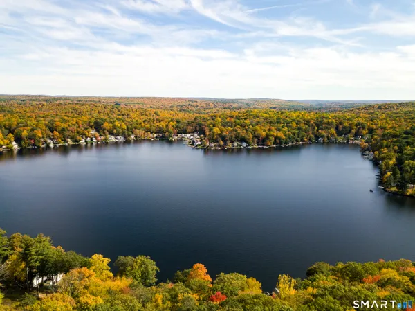 $1,495,000 | 129 East Lake Street, Winchester, CT 06098