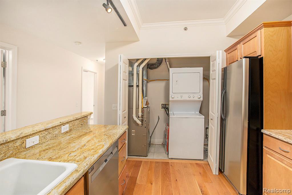 283 South Zeeb Road, Unit 204 Ann Arbor, MI 48103 - Photo 14 of 28