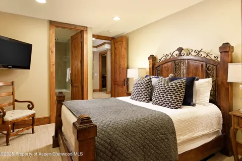 $10,995,000 | 1395 Sierra Vista Drive, Unit 1, Aspen, CO 81611