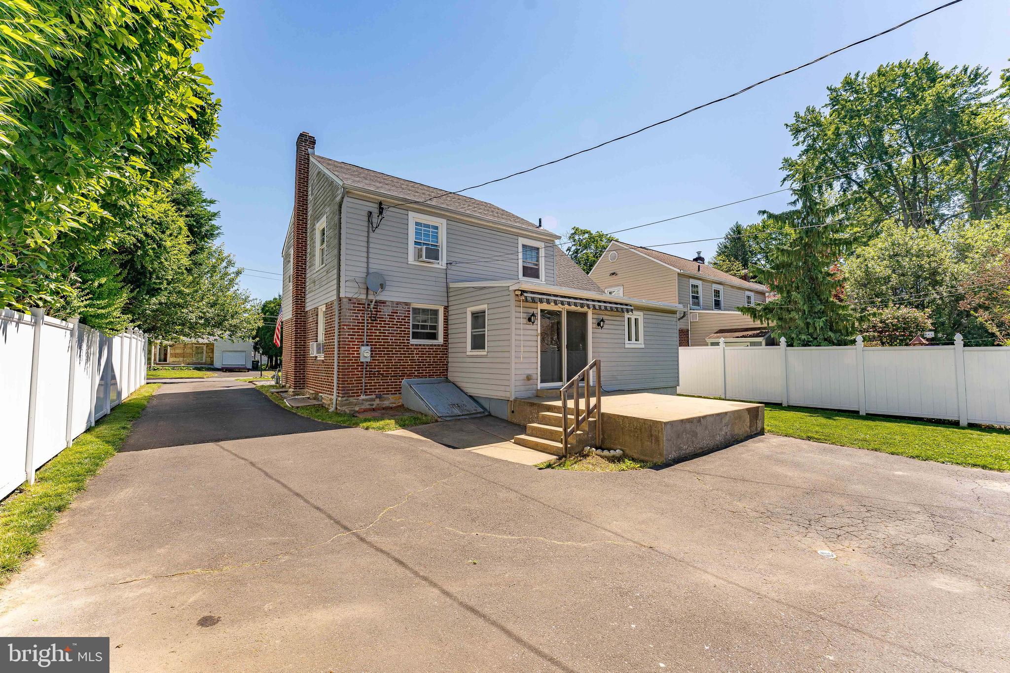 1966 Moreland Road Abington, PA 19001 - Photo 36 of 40