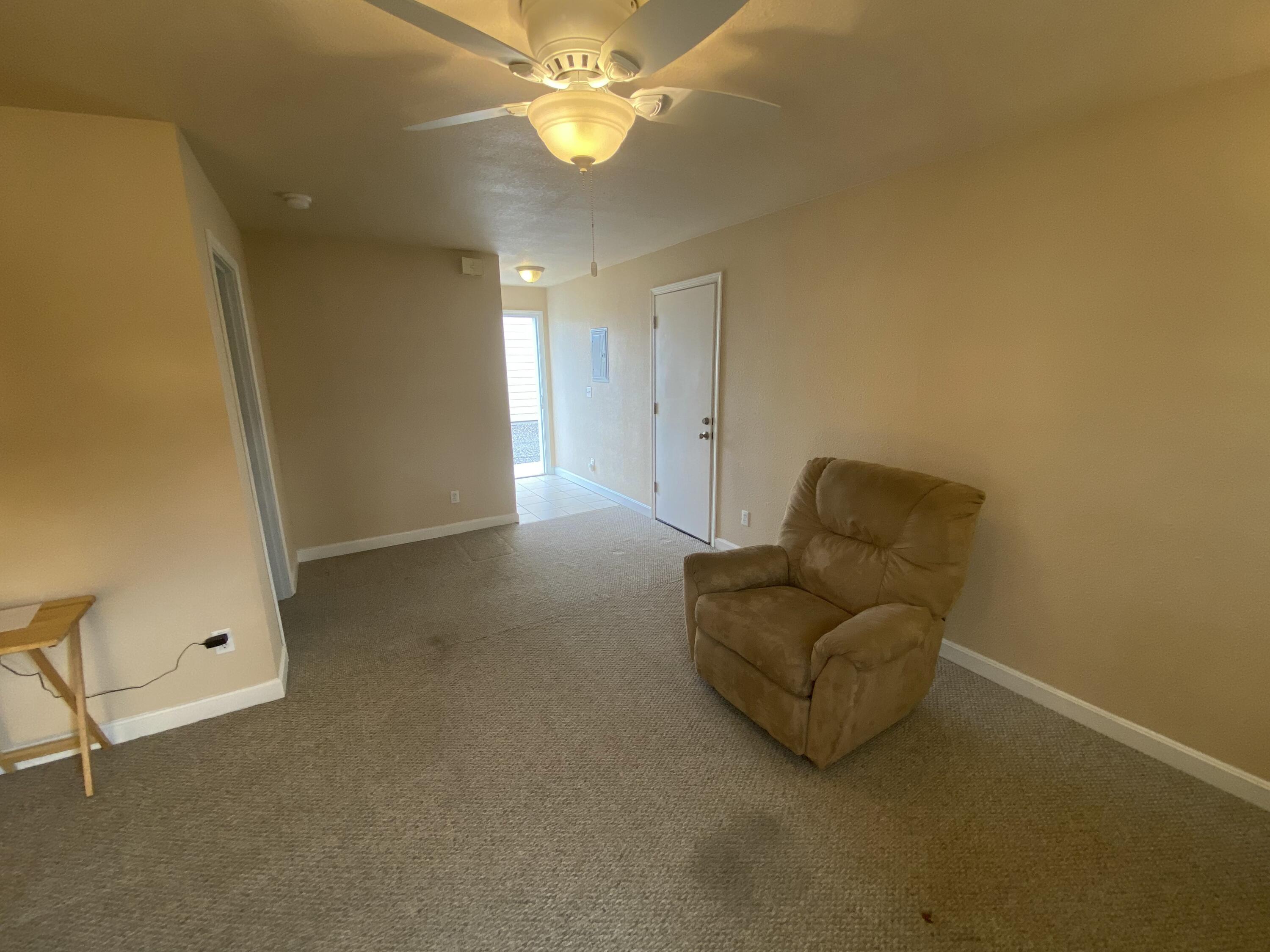 411 Northwest Mc Donald Road Prineville, OR 97754 - Photo 31 of 47 Office apartment main area.