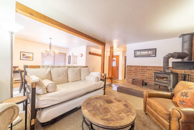 $484,500 | 63 Arrowhead Drive, Unit 12, Mammoth Lakes, CA 93546